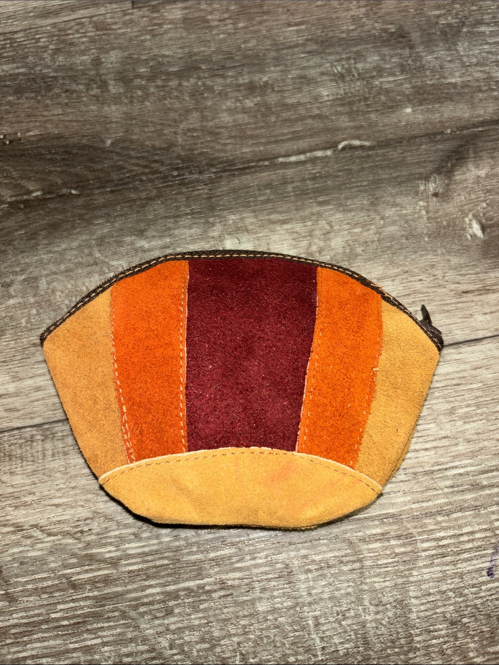 Vintage Suede Colorblock Coin Pouch in Mustard, Orange & Burgundy - Picture 4 of 6